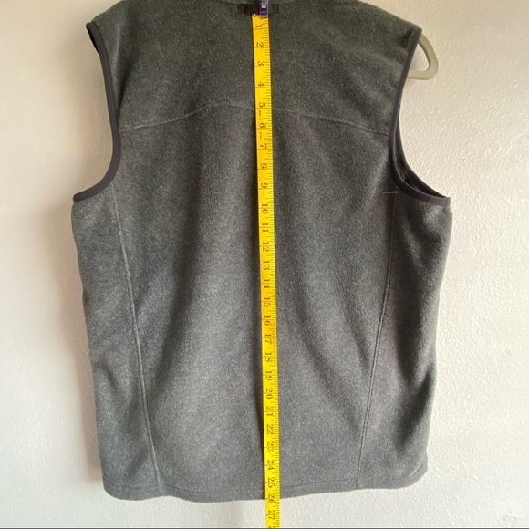 Eddie Bauer Grey fleece Full Zip Men’s Vest with Zip pockets Size S - Picture 5 of 8